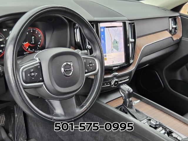 2021 Volvo XC60 T5 Momentum