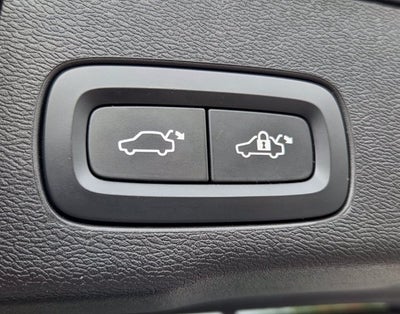 2021 Volvo XC60 T5 Momentum