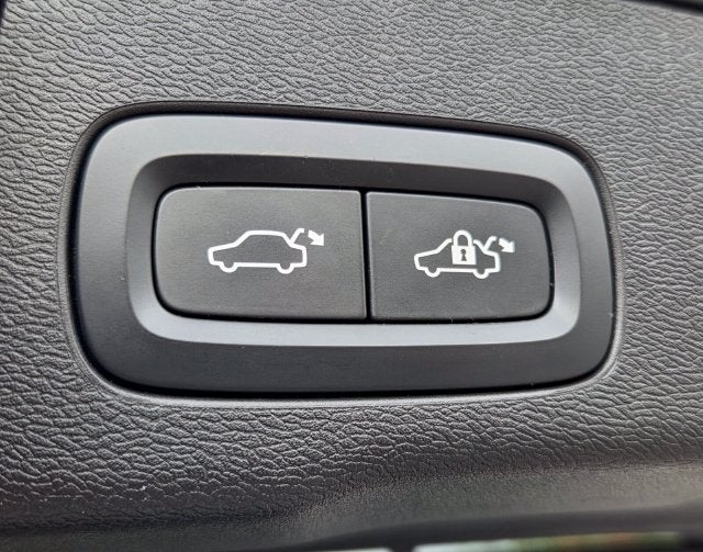 2021 Volvo XC60 T5 Momentum