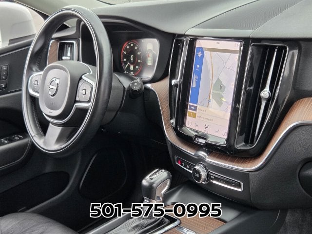 2021 Volvo XC60 T5 Momentum