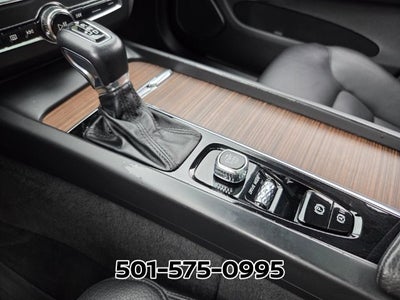 2021 Volvo XC60 T5 Momentum