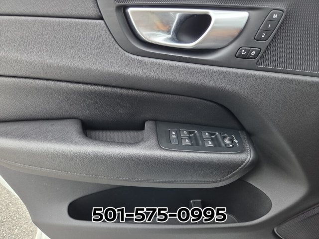 2021 Volvo XC60 T5 Momentum