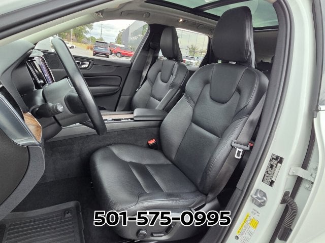 2021 Volvo XC60 T5 Momentum