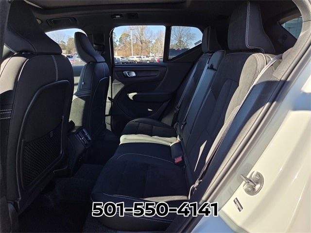 2025 Volvo XC40 B5 Plus Dark Theme