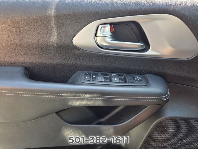 2023 Chrysler Pacifica Touring