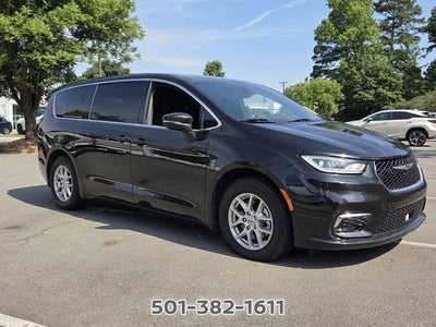 2023 Chrysler Pacifica Touring
