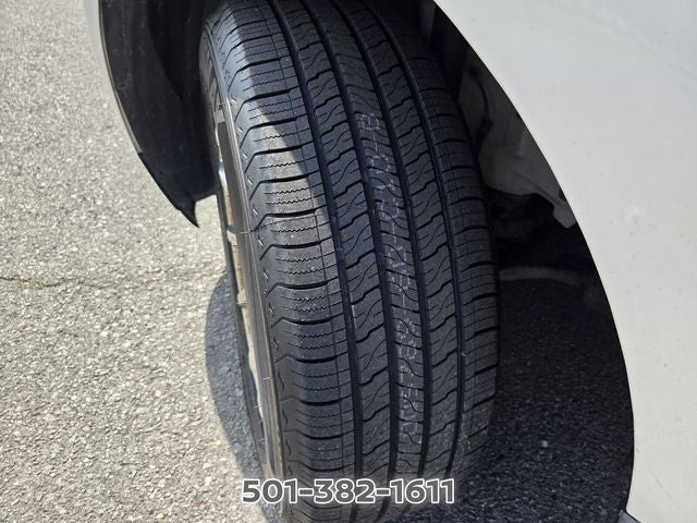 2014 Lincoln MKX Base