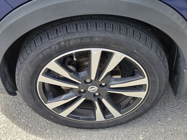 2019 Nissan Kicks SR