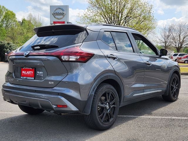 2021 Nissan Kicks SR