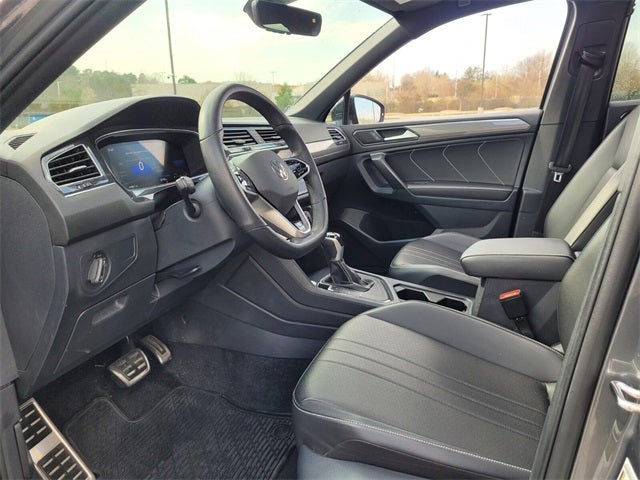 2024 Volkswagen Tiguan 2.0T SE R-Line Black