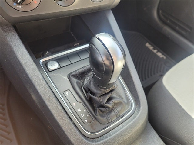 2015 Volkswagen Jetta 2.0L S