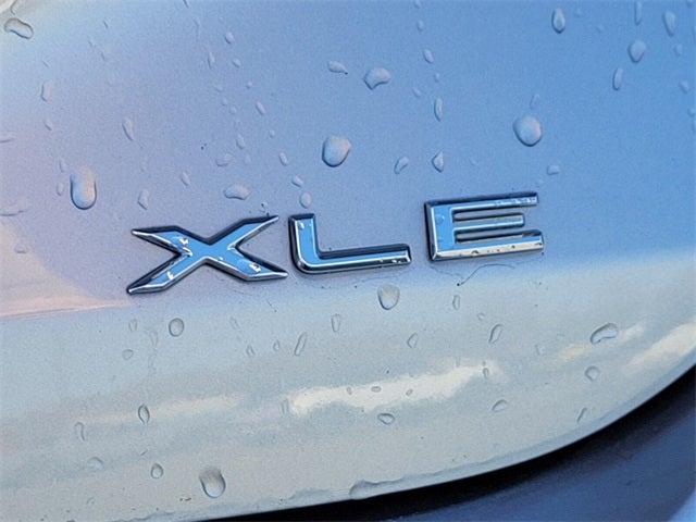 2022 Toyota Avalon XLE