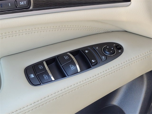 2017 INFINITI QX60 Base