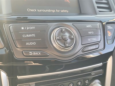 2019 Nissan Pathfinder SV