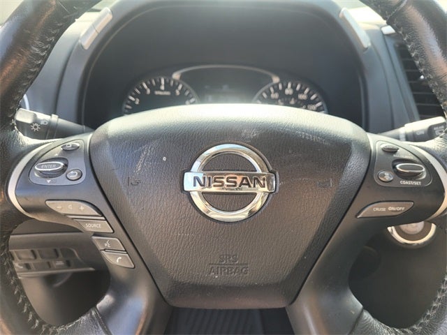 2019 Nissan Pathfinder SV