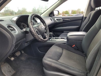 2019 Nissan Pathfinder SV