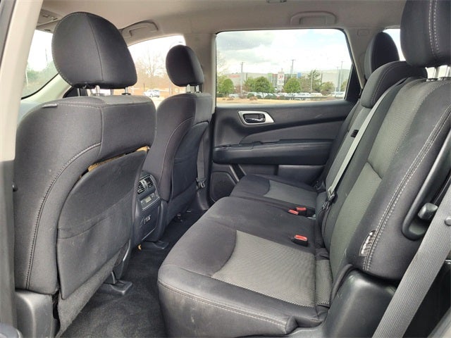 2019 Nissan Pathfinder SV