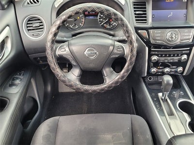 2019 Nissan Pathfinder SV