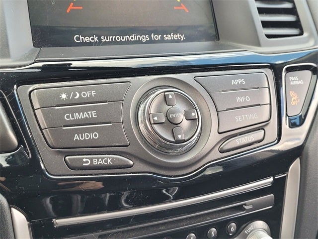 2019 Nissan Pathfinder SV