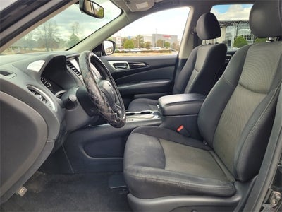 2019 Nissan Pathfinder SV