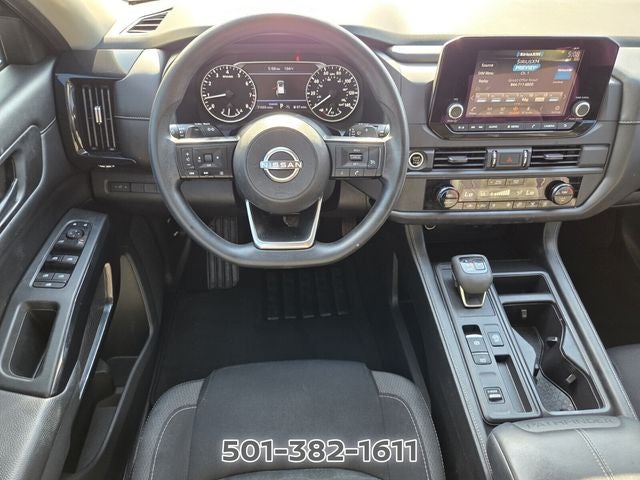 2023 Nissan Pathfinder S