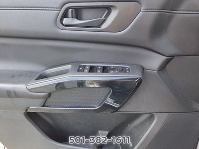 2024 Nissan Pathfinder S