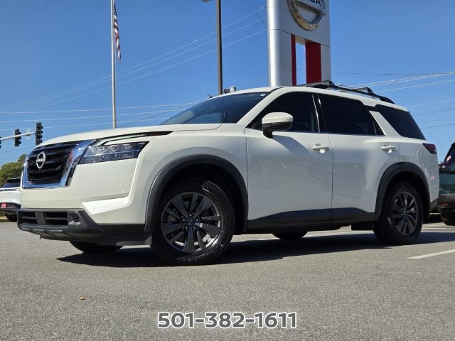 2022 Nissan Pathfinder SV
