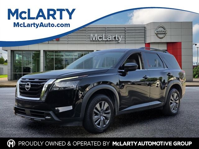 2024 Nissan Pathfinder SV