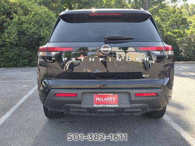 2024 Nissan Pathfinder SV