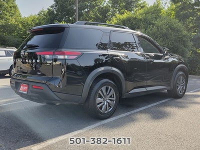 2024 Nissan Pathfinder SV