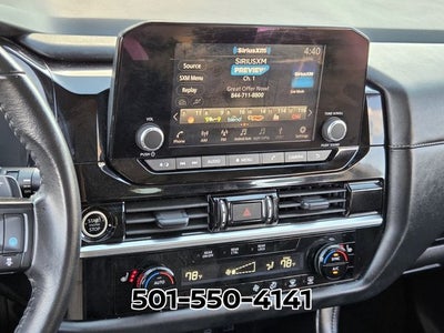 2024 Nissan Pathfinder SV