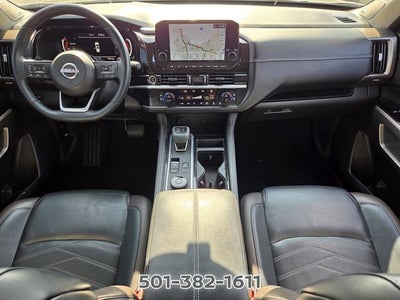 2023 Nissan Pathfinder Platinum