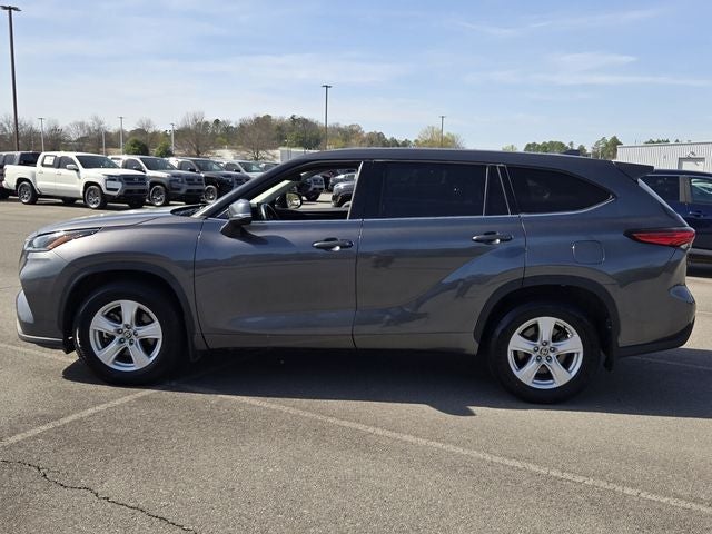 2021 Toyota Highlander LE