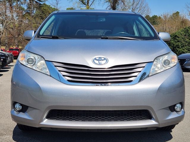 2017 Toyota Sienna L Handicap Lift Handicap Lift
