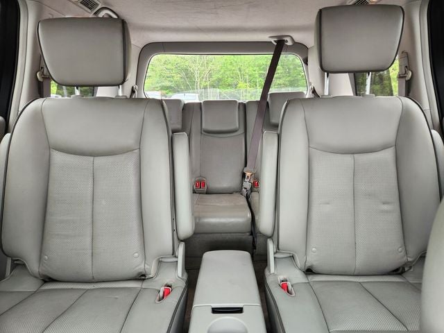 2015 Nissan Quest Platinum