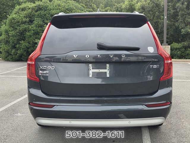 2022 Volvo XC90 T5 Momentum