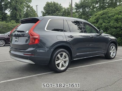 2022 Volvo XC90 T5 Momentum