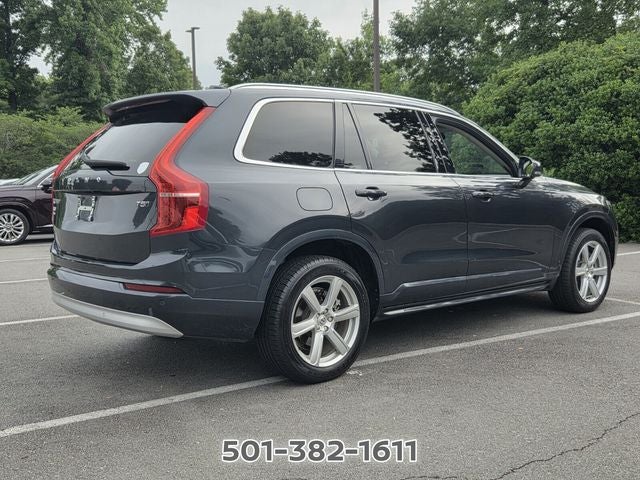 2022 Volvo XC90 T5 Momentum